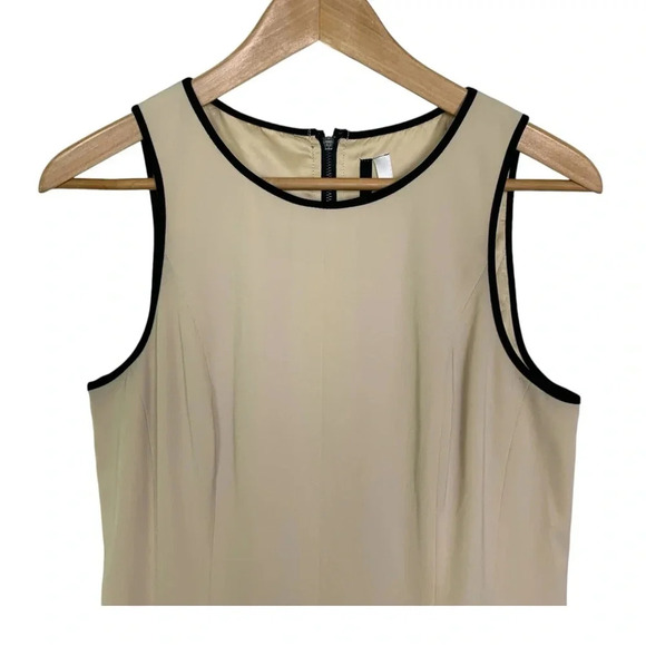 Kenzie Sleeveless Pleated Dress - Picture 7 of 9